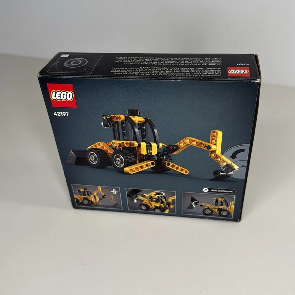NIB LEGO backhoe loader 104 pieces 42197